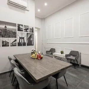 Prime Time Vaci Apartamento