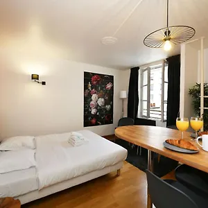 302-sejournez-dans-un-studio-de-charme-a5.fr-paris.fr/